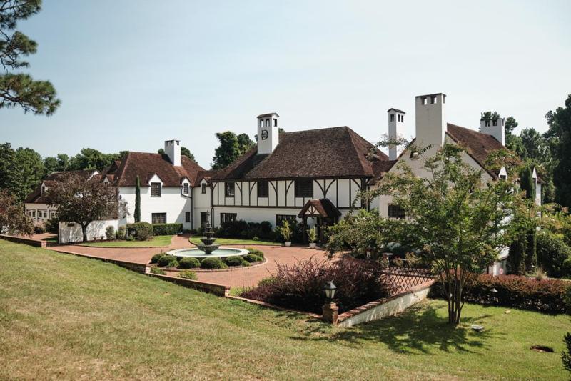 Duncraig Manor Bed & Breakfast Southern Pines Exterior photo