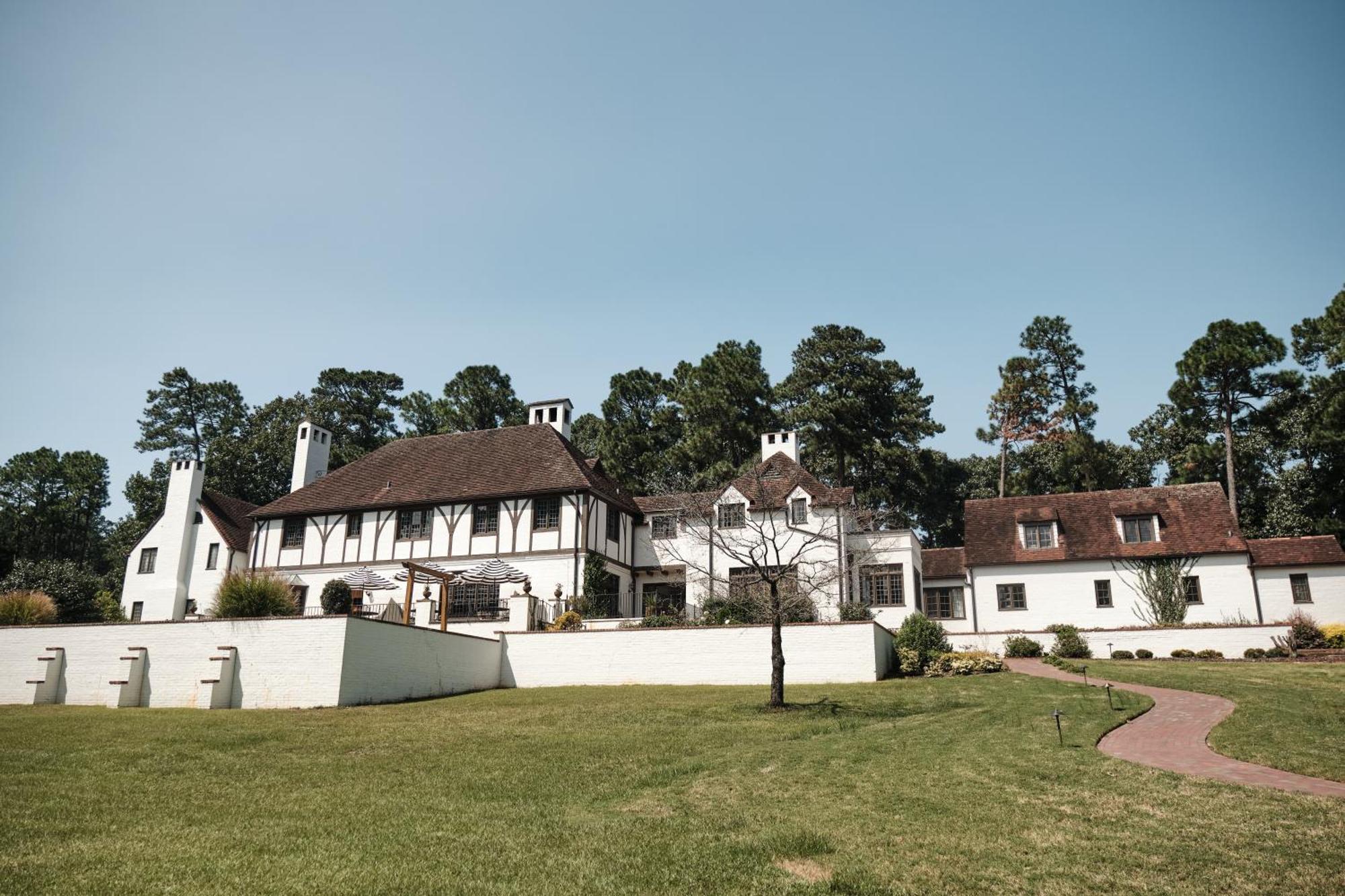 Duncraig Manor Bed & Breakfast Southern Pines Exterior photo